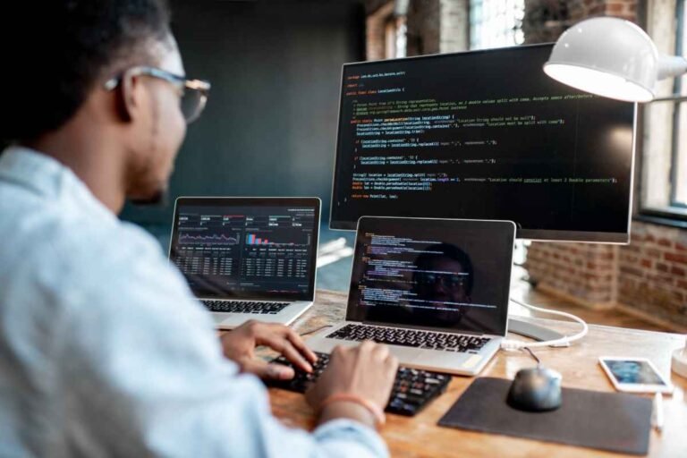 How to code? The best programming platforms – A breakdown